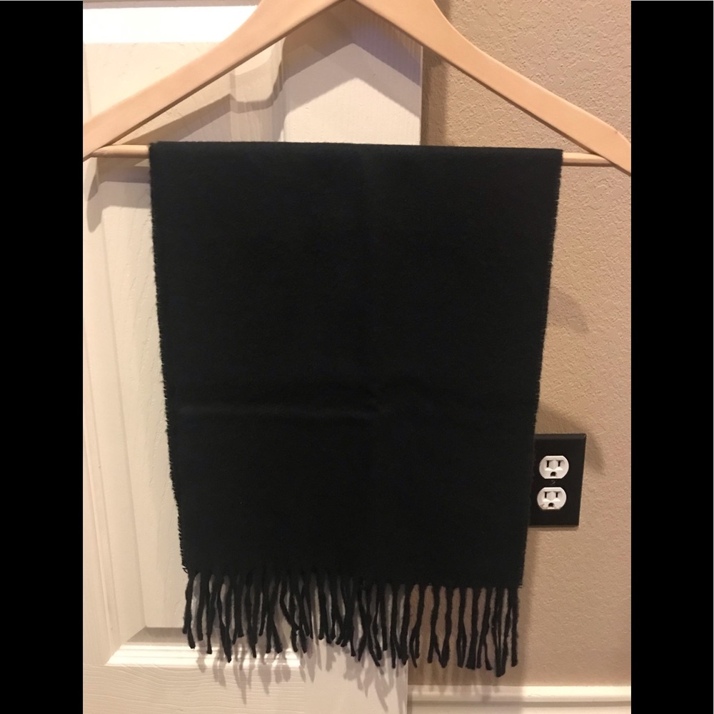 Lambs wool scarf